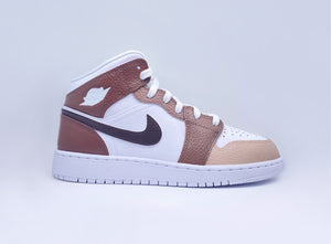 Air Jordan 1 Mid Latte